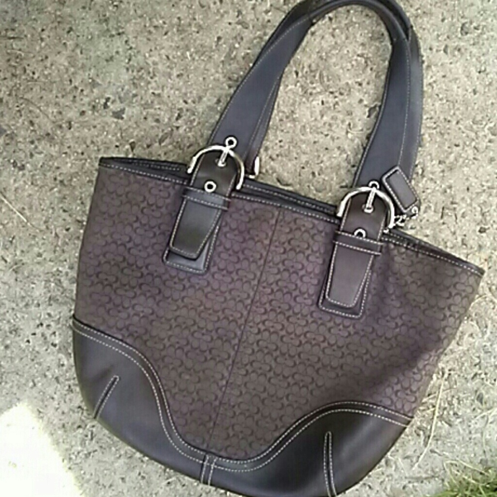 AUTHENTIC COACH BAG
